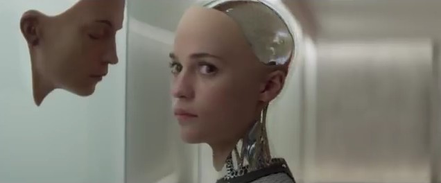 Alicia Vikander esempio lampante di intelligenza artificiale morbida